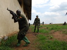 EU trainers work with Somali troops EU trainers work with Somali troops